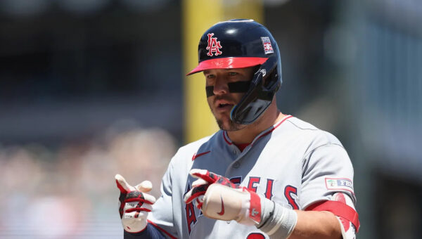 Mike Trout has first 4-hit game in 5 years, moves up Angels’ all-time doubles and singles lists