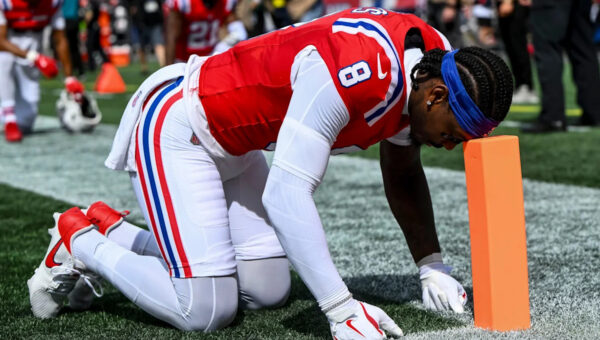Commanders’ defender makes recruiting pitch to Stefon Diggs