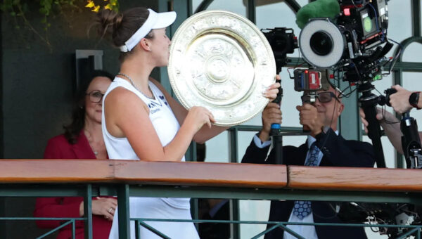Should Linda Noskova have said ‘Let me get drunk’ at Tennis Channel post Wimbledon interview