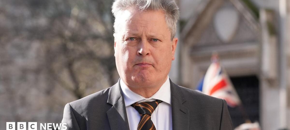 MI5 to pay damages for illegal surveillance of journalist's phone