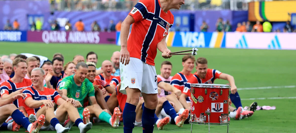 Is it still the World Cup? Haaland just keeps on rowing
