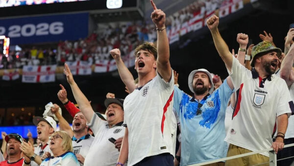 ‘The perfect football song’: Why England fans (like Beckham) and players love Wonderwall