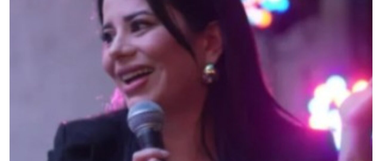 Former adult entertainer sworn in as senator in Colombia