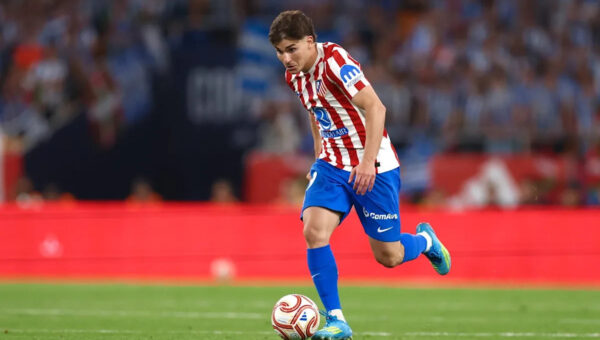 Key reasons why Hansi Flick believes Julian Alvarez is Barcelona’s perfect signing