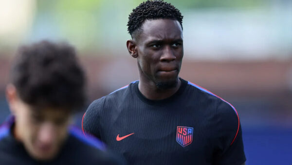 Folarin Balogun’s red card was wrong in the first place. Canceling it wasn’t right either.