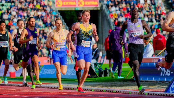 Brandon Miller storms past 17-year-old Cooper Lutkenhaus to win the 800 at Prefontaine Classic