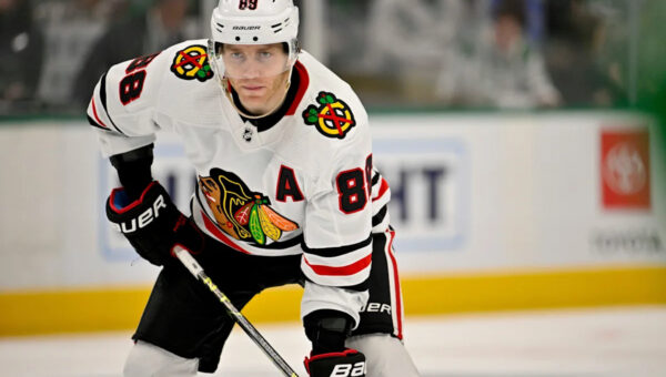 Veteran Patrick Kane reunites with Blackhawks on 2-year, $16M deal