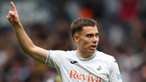 Swansea confirm permanent deal for Walta
