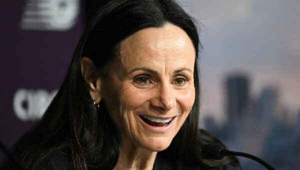 Toronto Tempo coach Sandy Brondello suspended 1 game after inappropriate comment