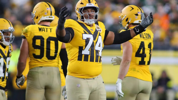 Steelers OL makes major business move that could impact free agency plans