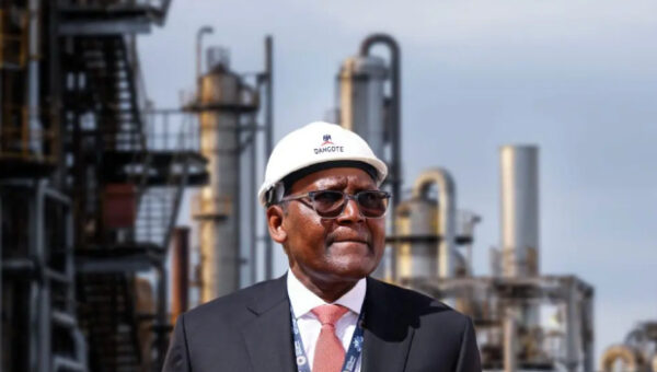 Dangote Cracks Down On Illegal Haulage, Offers ₦500,000 Reward For Whistleblowers
