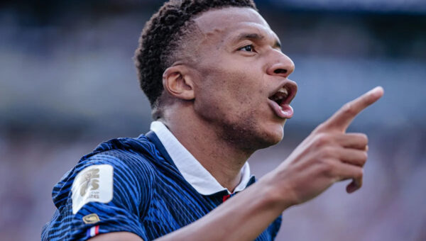 Mbappé scores brace as France overpower Sweden to reach last 16