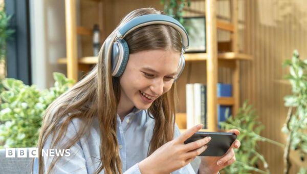 Amazon gaming boss predicts future where players no longer need consoles