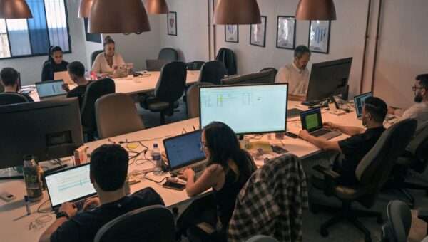 Sierra cofounder says some of his best employees are AI-savvy 22-year-olds