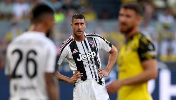 Report – Chelsea Plot Audacious Double Swoop for Inter & Juventus Stars