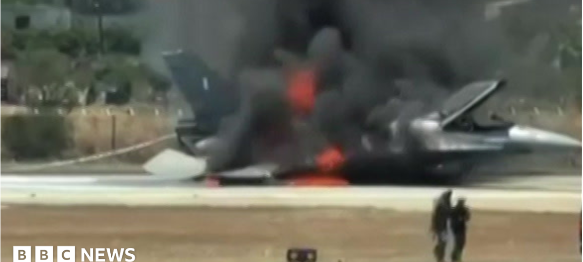 Greek F-16 fighter jet crash-lands at busy Zakynthos airport