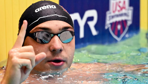 Ilya Kharun defeats Caleb Dressel in 100m butterfly for second national title of the week