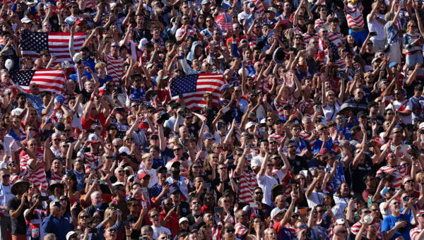 U.S. move to Round of 16 with unforgettable win