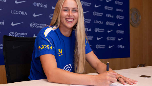 Transfer: Hampton signs two-year contract with Chelsea