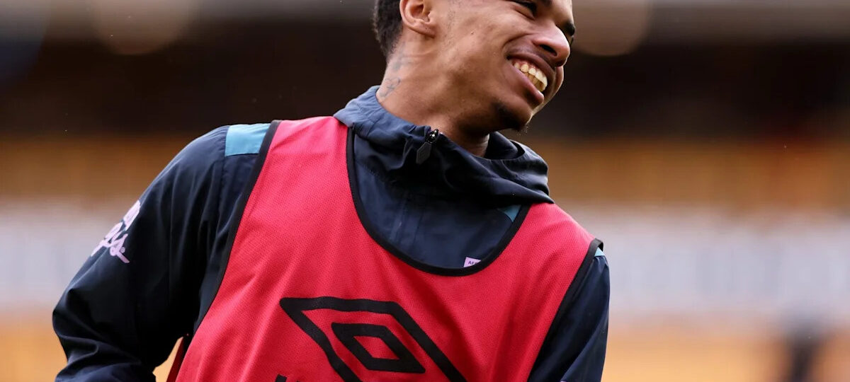 Premier League club rejects two offers from Barcelona for 20-year-old centre-forward – report