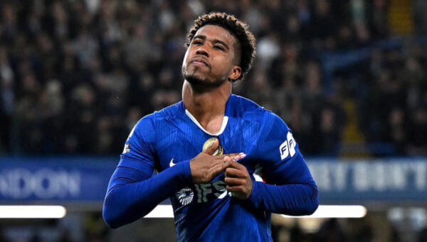 Paul Scholes gives bold verdict on United’s Andrey Santos pursuit