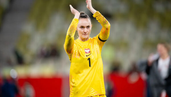 Frauen-Bundesliga: Kinga Szemik joins Hamburger SV from West Ham