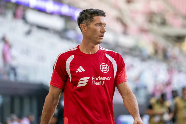 Summer transfer window 2026: Dumfries, Lewandowski and Ramos headline the under-the-radar moves