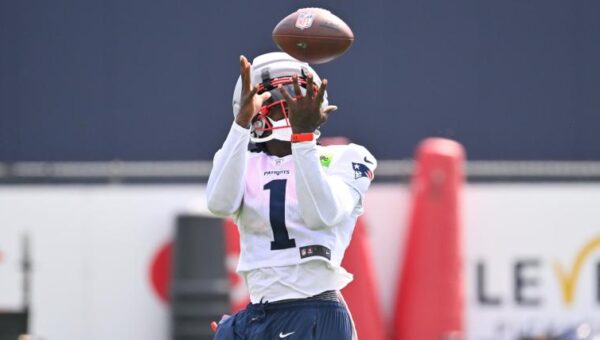 Potential of A.J. Brown-Drake Maye Connection on Full Display at Patriots' Practice