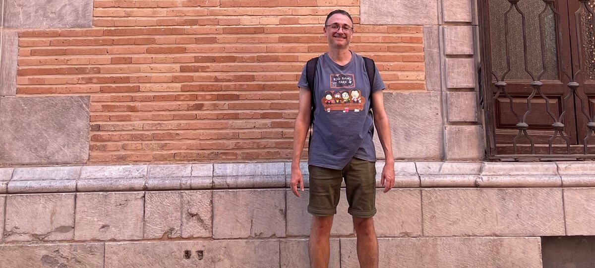 A professor who hit 'Lean FI' by moving abroad and saving 70% of his income explains why he prefers the 'permanent portfolio' investment strategy