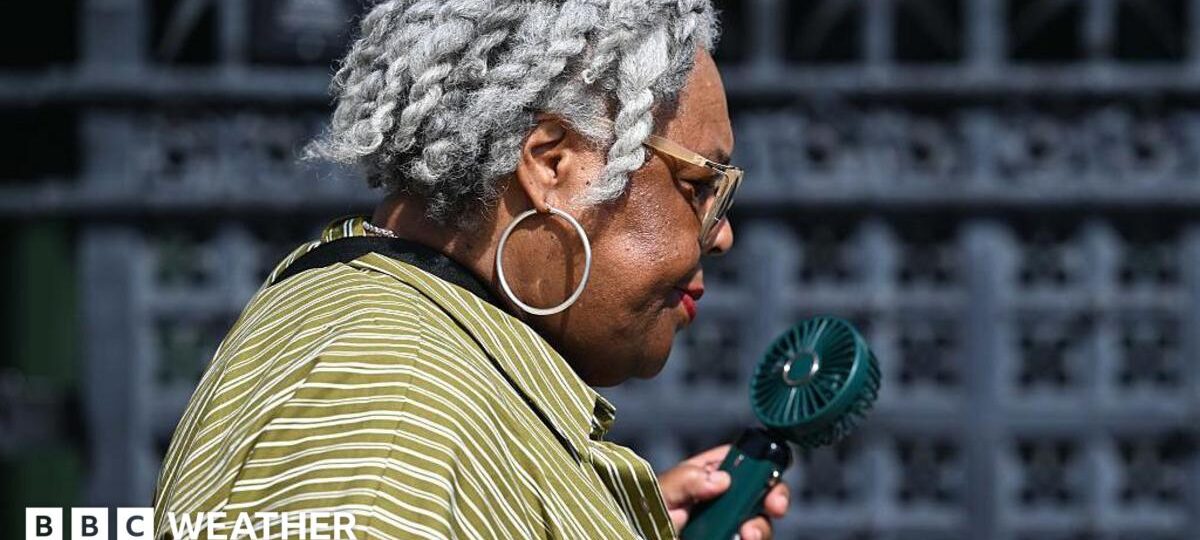 Amber heat-health alerts in effect as UK set for one of longest-lasting heatwaves since 1976
