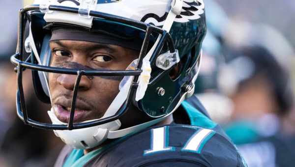 Former NFL WR Alshon Jeffery reportedly reaches conditional agreement to have felony insurance fraud charges dropped