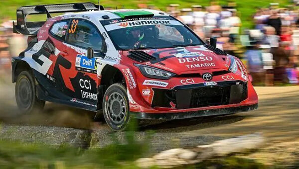 Evans extends WRC lead despite sixth in Estonia