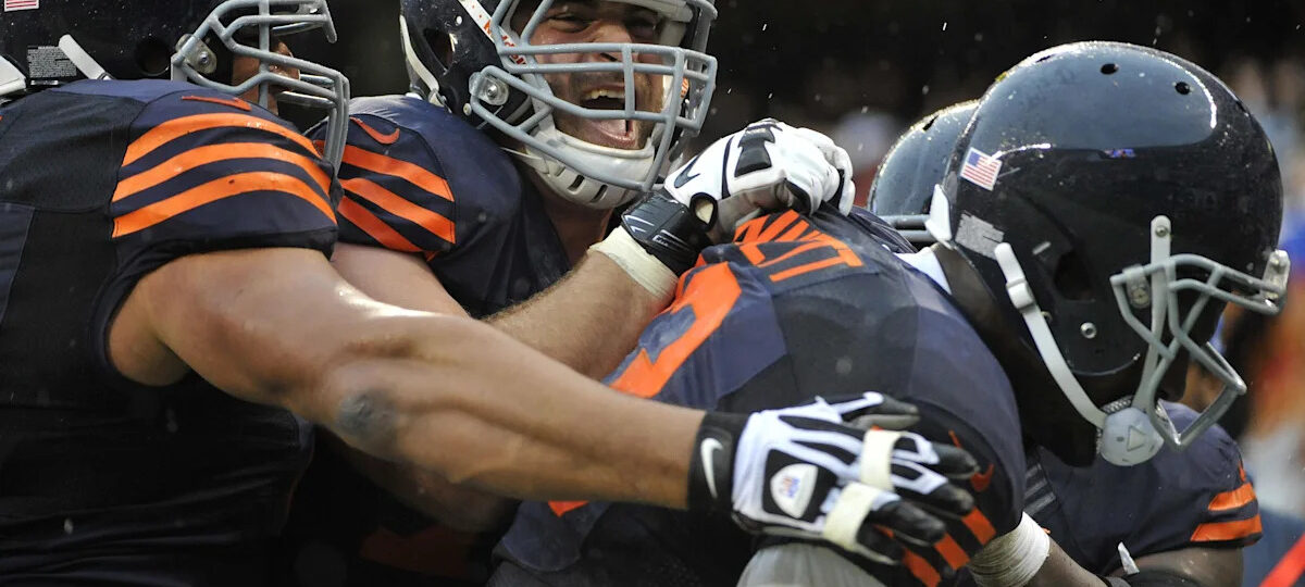 All-Time Historical Bears Team Tournament: Gridiron Greats vs Chicago Monsters