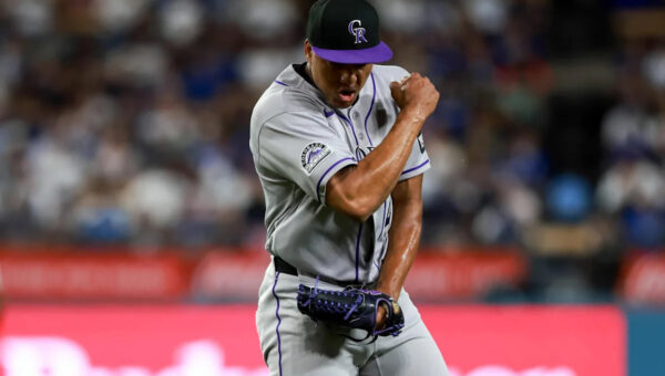 The Rockies have a signature eighth inning and stun the Dodgers 4-3