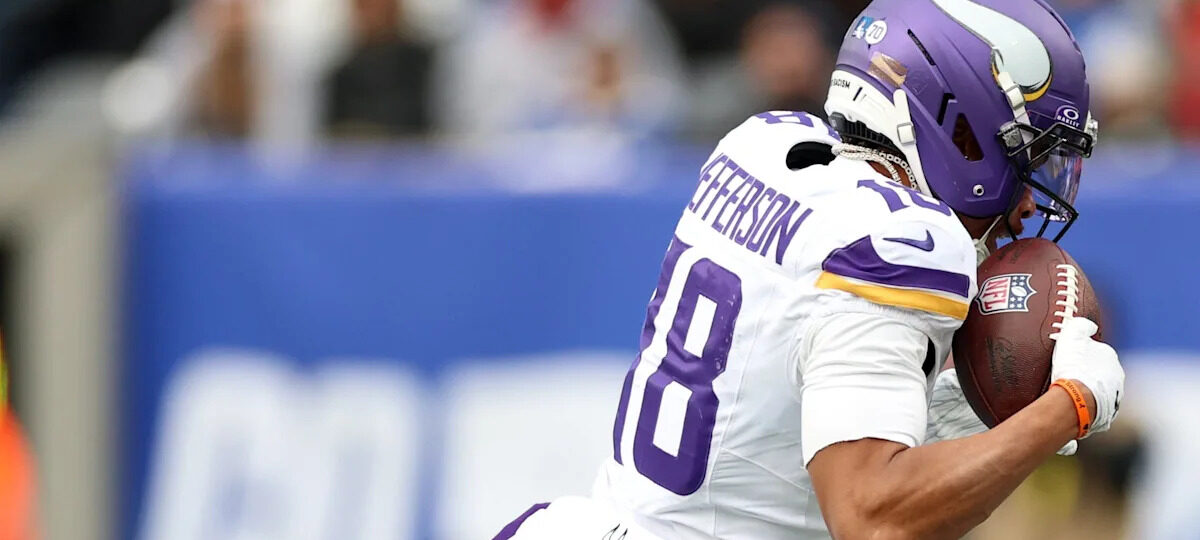 The 10 Best Vikings Players | Our Writers Cast Ballots