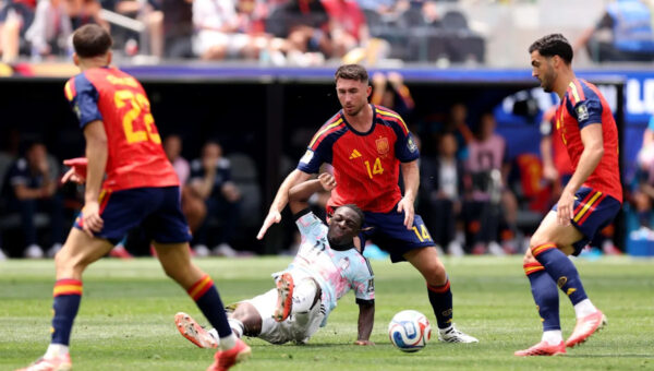 La Liga club shuts down Barcelona move for experienced defender: ‘He will remain with us’