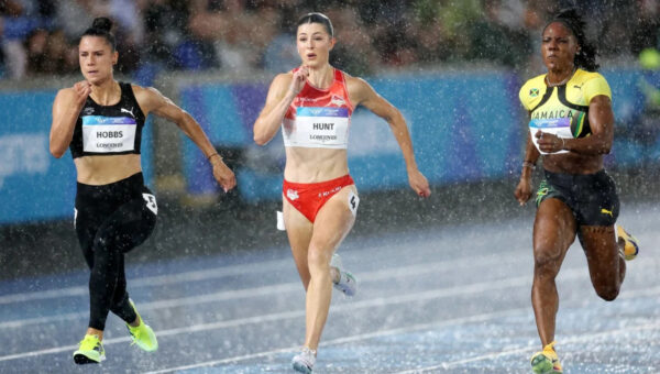 Commonwealth Games: Amy Hunt forced to settle for 100m silver as England’s 40-year drought goes on