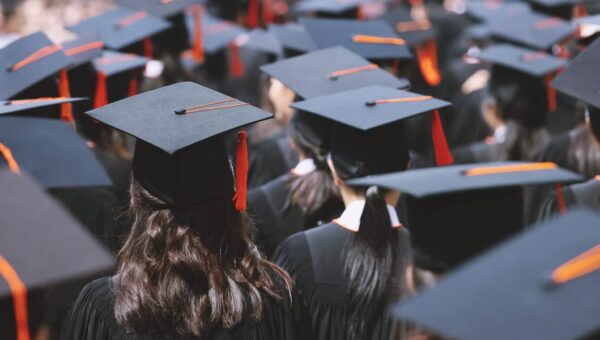 Student-loan borrowers who received the wrong monthly repayment amount are being told to reapply