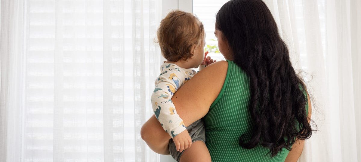 2 reasons there's a 'mom-cession' brewing in the US job market