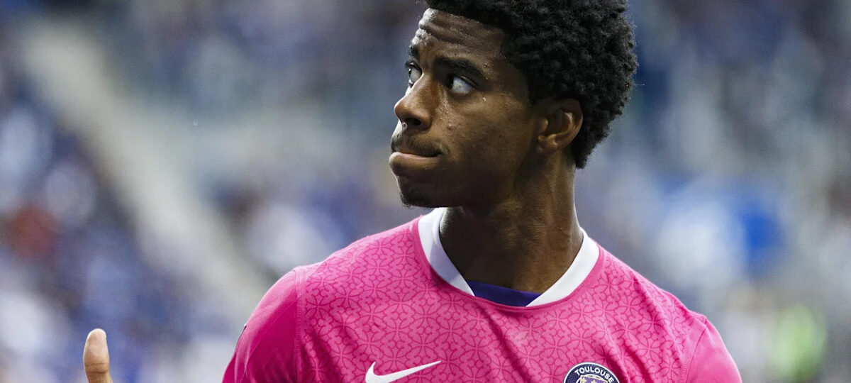 Who is Dayann Méthalie? Sunderland’s Latest Left-Back Target