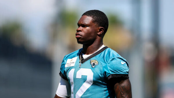 Arik Armstead: Travis Hunter is the most talented athlete I've been around