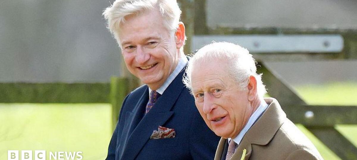 Search begins for King's new top aide