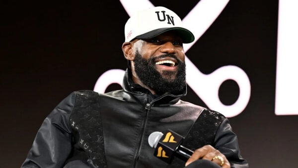 Brian Windhorst Reveals Where ‘The Vibes Point Towards’ for LeBron James’ Free Agency Decision