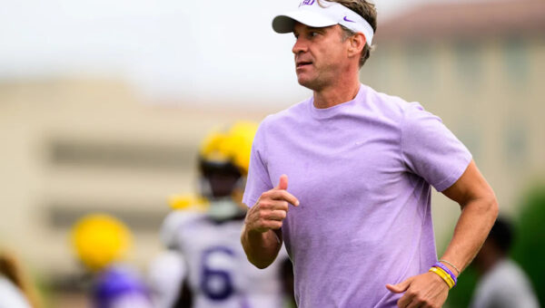 Easton Royal predicted to flip from Texas to LSU