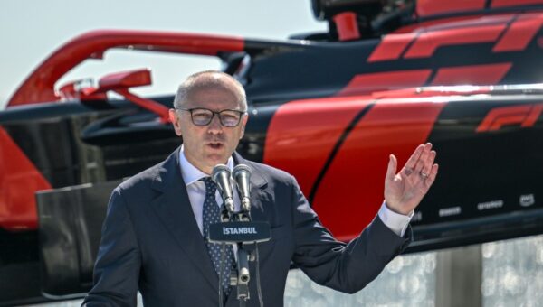 F1 boss Domenicali hopes to restore cancelled Gulf grand prix