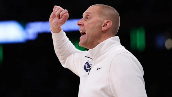 Kentucky offers 2028 guard who says Mark Pope is “that guy”