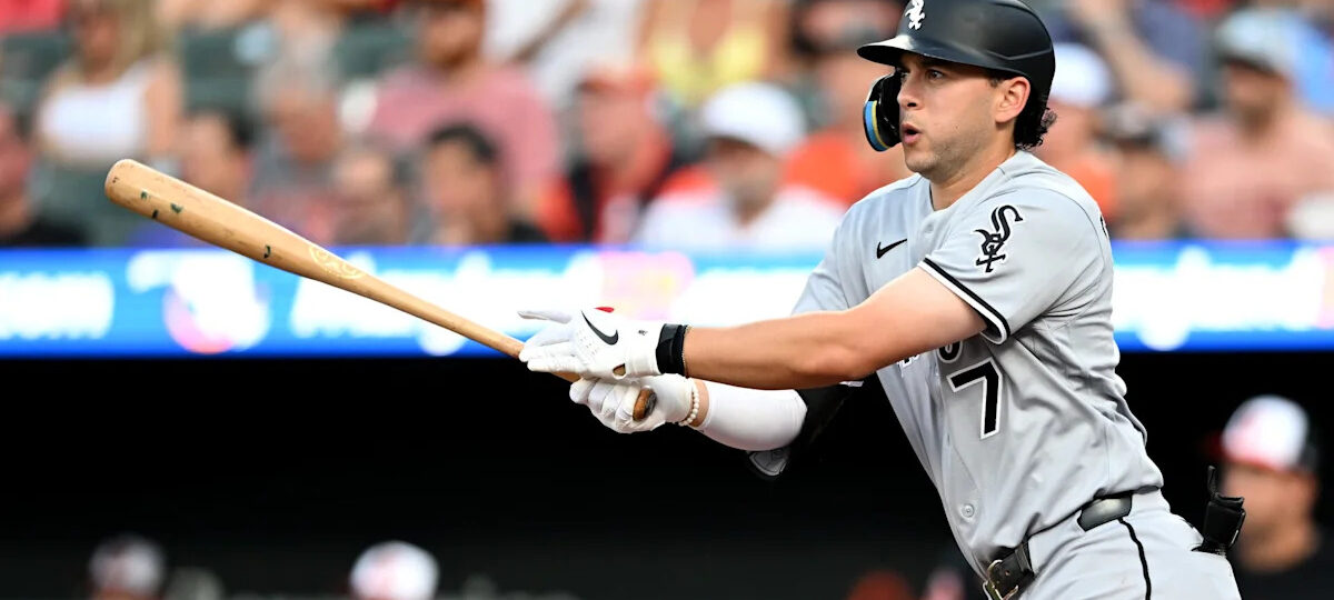 Pirates acquire Brandon Eisert, Jacob Gonzalez from White Sox in a trade that includes a draft pick