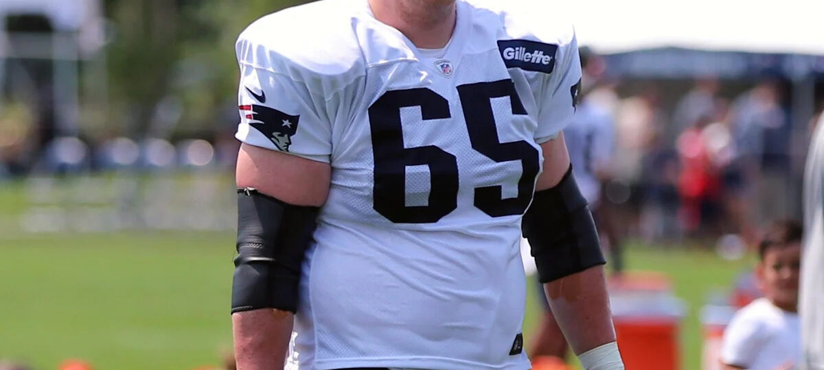 Former Patriots O-lineman Jordan Devey dead at 38