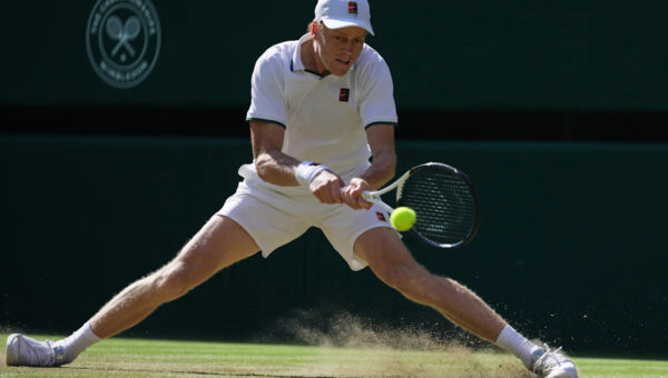 Lindsey Vonn says Jannik Sinner’s skiing background helps his movement at Wimbledon