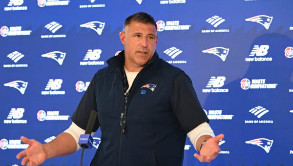 Mike Vrabel 'cautiously optimistic' about rookie Gabe Jacas' contract